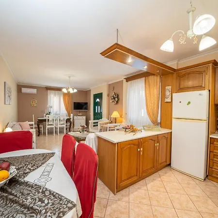 Artemis Superb 2 Bedroom 700 M Away From The Appartement Minia